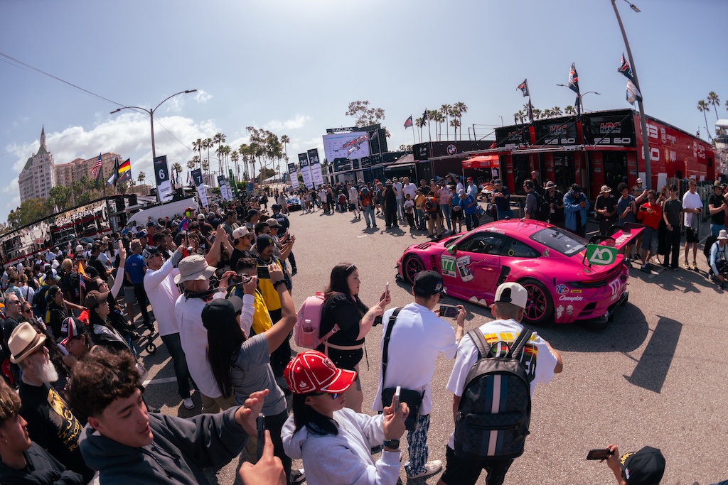AO Racing og deres Roxy har en stor fan base.
(Foto: AO Racing / Porsche)